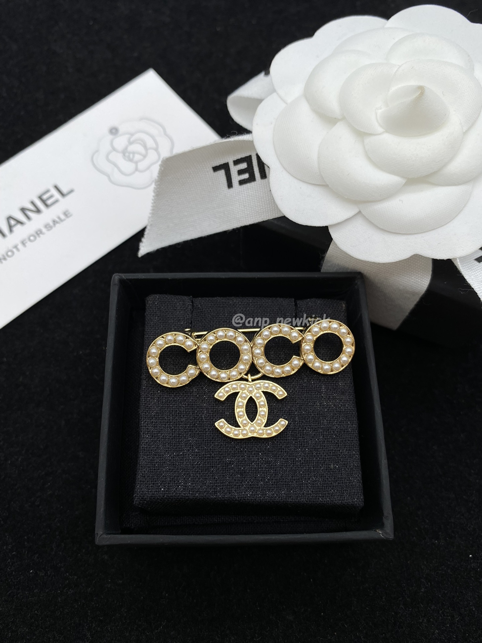 Chanel Glass Pearl Cc Gold Brooch (9) - www.newkick.vip
